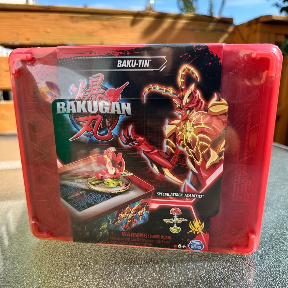 Bakugan - Baku-Tin Special Attack Mantid Spinning Toy/Storage